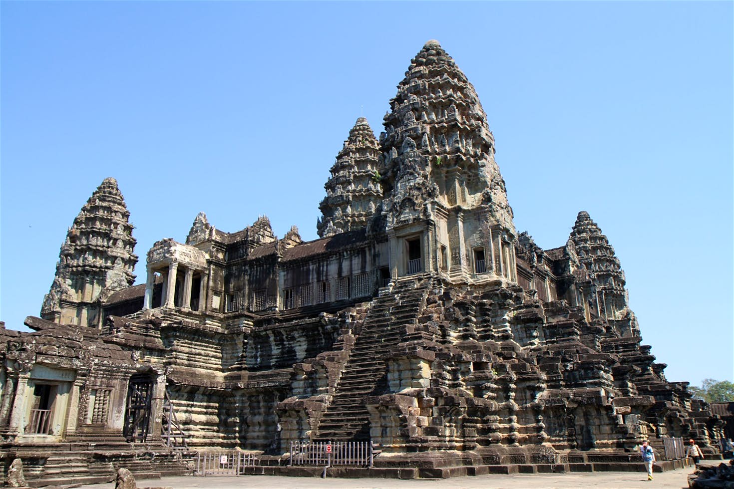 attraction-Angkor Wat Temple.jpg